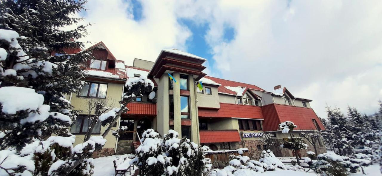 Hotel Perlyna Karpat Slavske Exterior foto