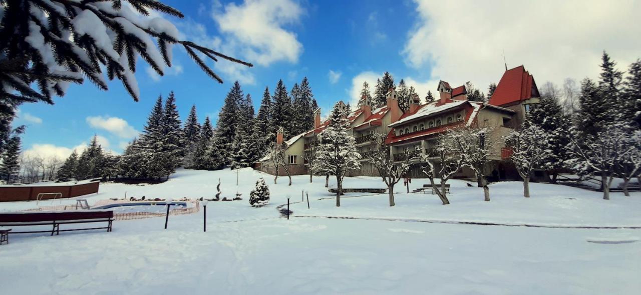 Hotel Perlyna Karpat Slavske Exterior foto