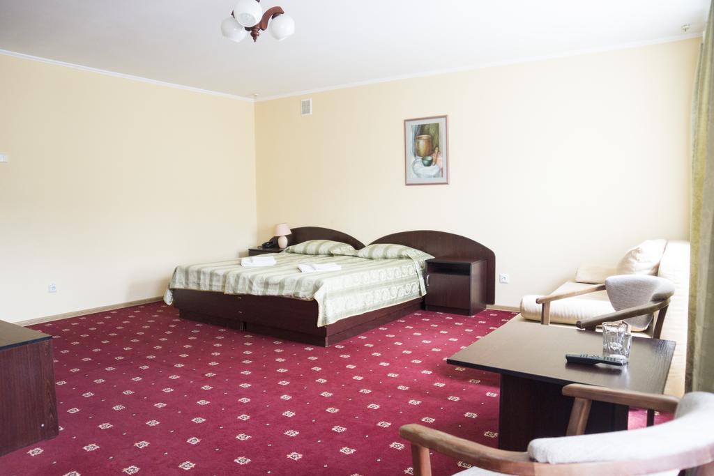 Hotel Perlyna Karpat Slavske Exterior foto