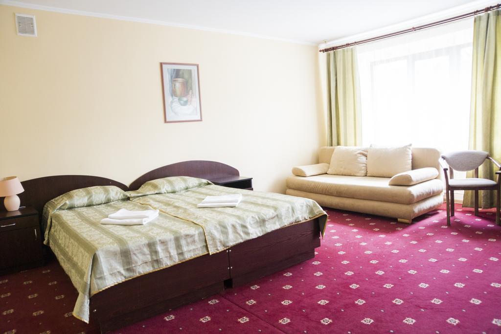 Hotel Perlyna Karpat Slavske Exterior foto