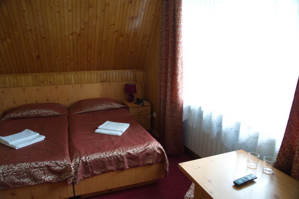Hotel Perlyna Karpat Slavske Exterior foto